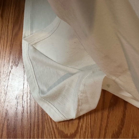 Karl Ferris White Women’s Jimi Hendrix Graphic T with side vent Size Small - Picture 6 of 7